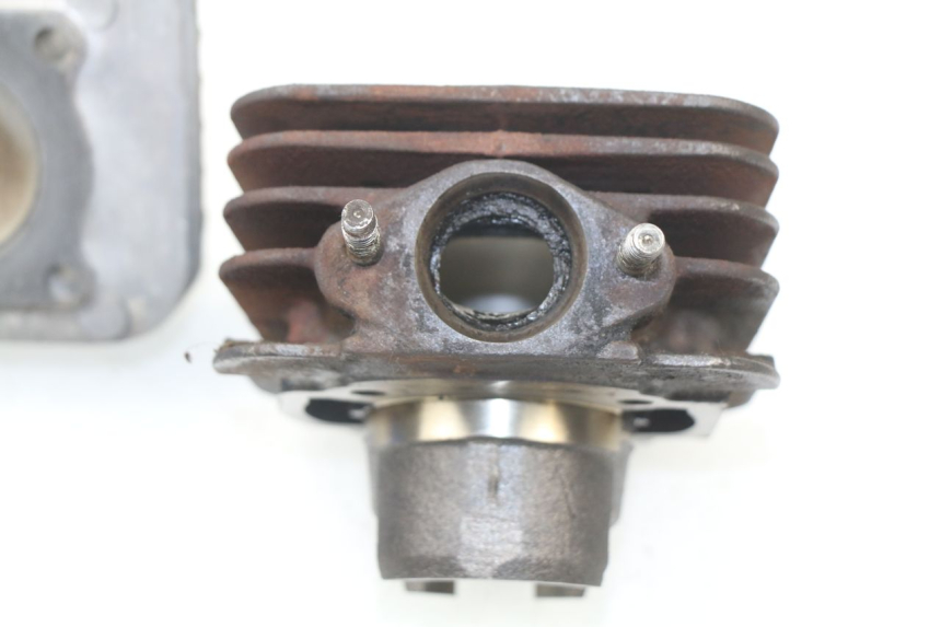 photo de CYLINDER BARREL PISTON APRILIA SR 2T 50 (2012 - 2017) - Additional view of the item