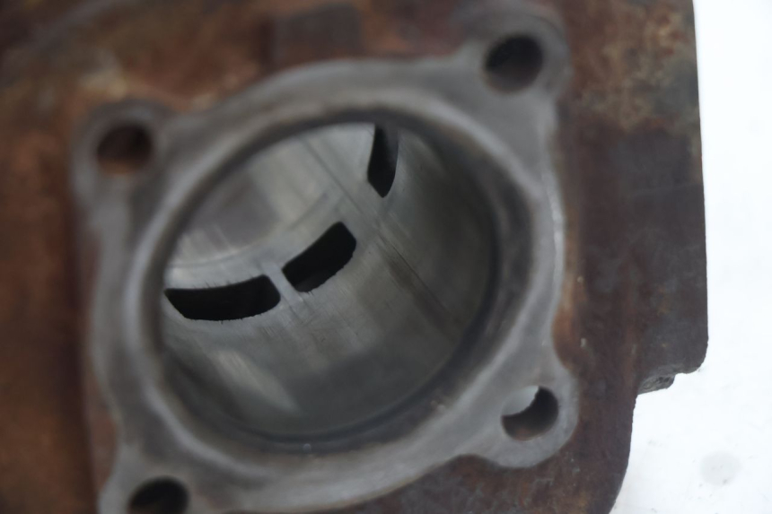 photo de CYLINDER BARREL PISTON MBK STUNT NAKED 50 (2004 - 2018) - Checked used part