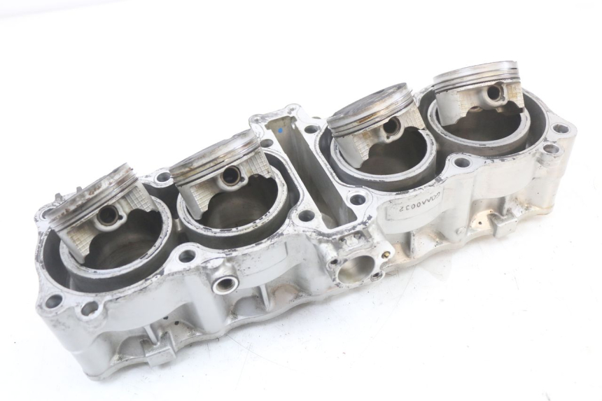 photo de CYLINDER BARREL PISTON SUZUKI GSX F GSXF 650 (2007 - 2015) - Additional view of the item