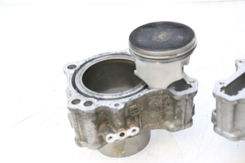 photo de CYLINDER BARREL PISTON SUZUKI SV S 650 (2003 - 2009) - Focus on structure