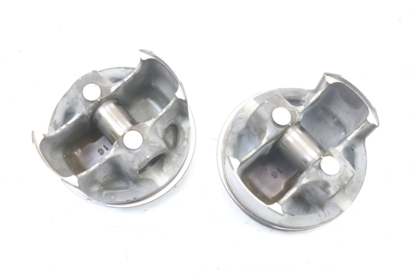 photo de CYLINDER BARREL PISTON YAMAHA TDM ABS 900 (2002 - 2014) - Focus on structure