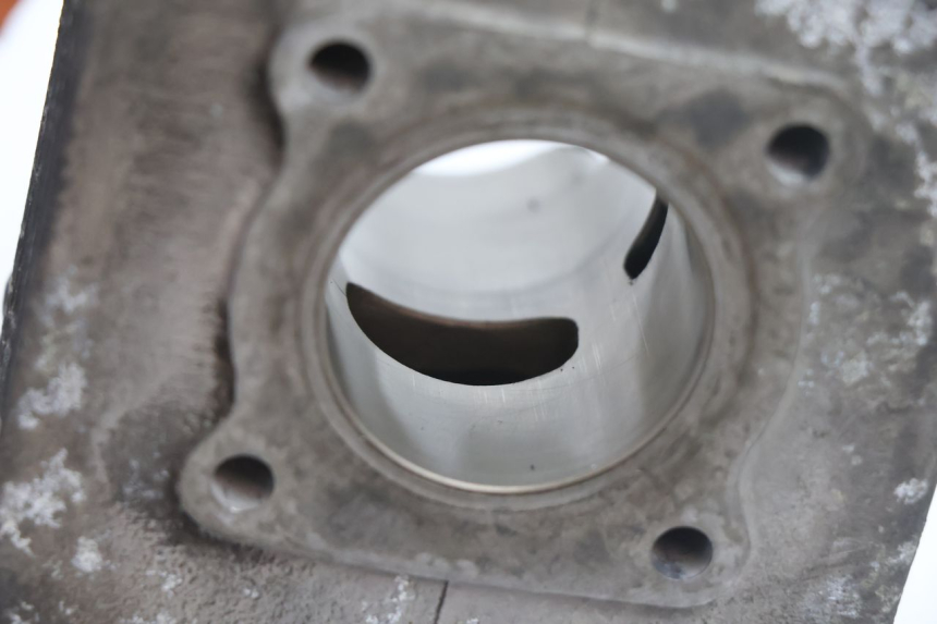 photo de CYLINDER BARREL PISTON PEUGEOT TREKKER 50 (1995 - 2004) - Markings and original references