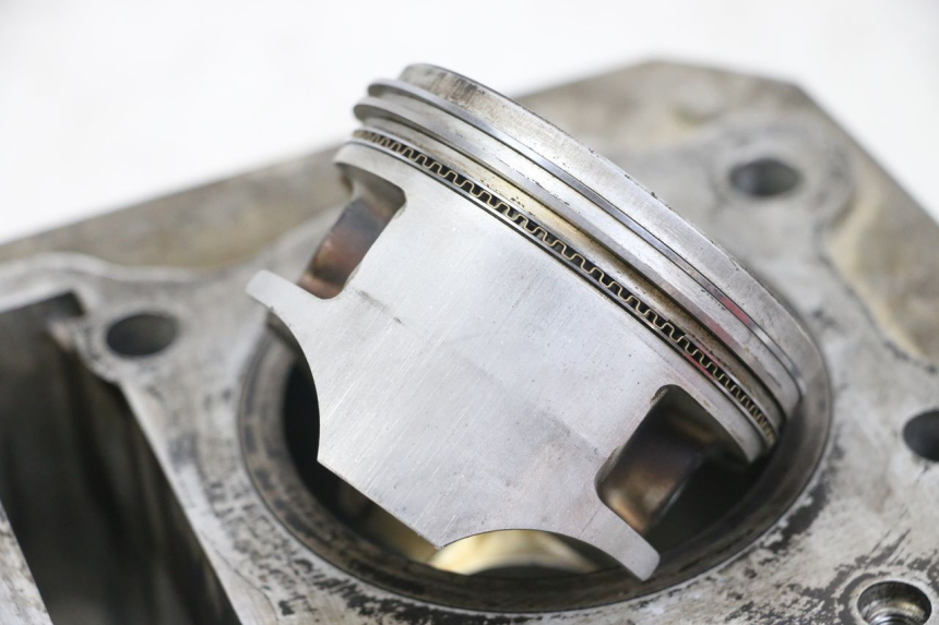 photo de CYLINDER PISTON HONDA TRX 300 (1988 - 2000) - Component zoom