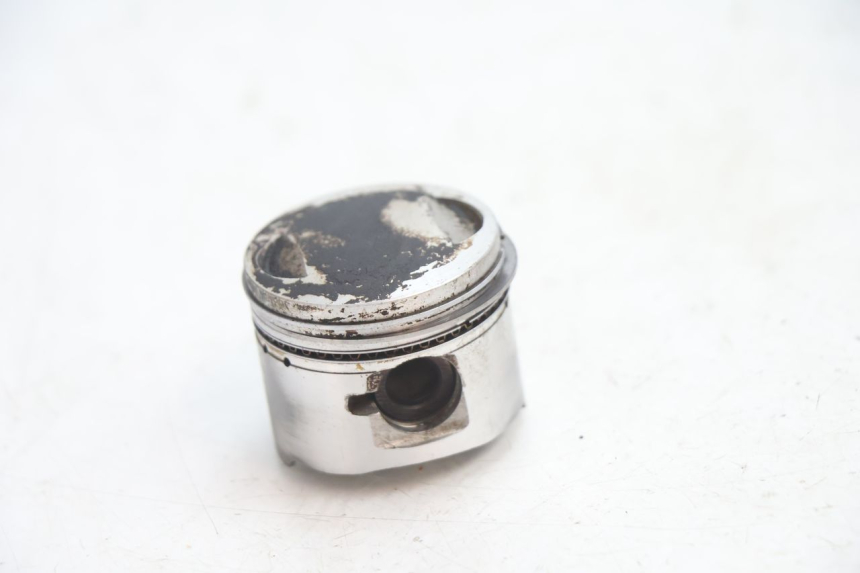 photo de CYLINDER PISTON PEUGEOT V-CLIC VCLIC 50 (2007 - 2013) - High-resolution close-up