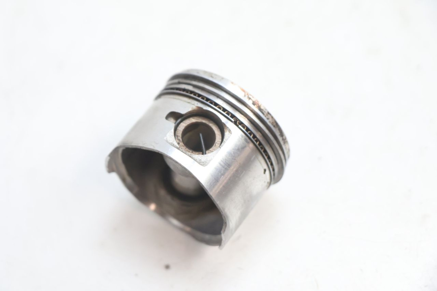 photo de CYLINDER PISTON PEUGEOT V-CLIC VCLIC 50 (2007 - 2013) - Detailed visual inspection