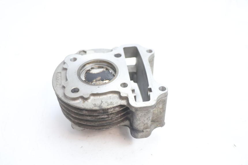 photo de CYLINDER PISTON PEUGEOT V-CLIC VCLIC 50 (2007 - 2013) - Technical close-up