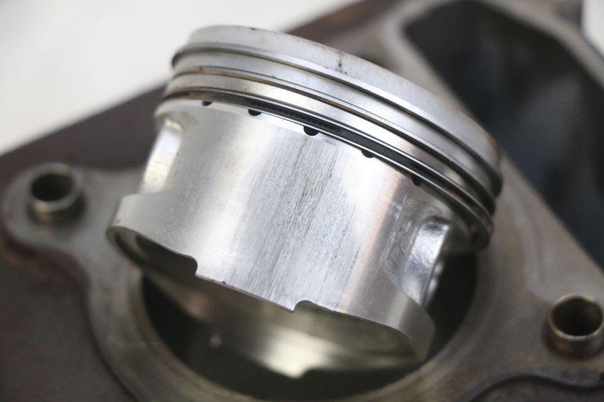 photo de CYLINDER PISTON PIAGGIO VESPA LXV 125 (2006 - 2009) - Distinctive features