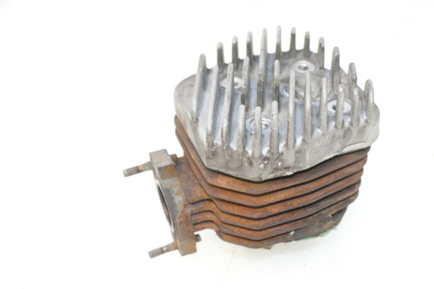 photo de CYLINDER BARREL PISTON PEUGEOT VIVACITY NEW 2T 50 (2008 - 2017) - Alternative perspective