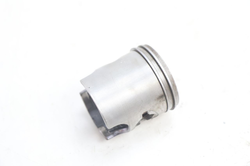 photo de CYLINDER BARREL PISTON PEUGEOT VIVACITY 50 (2004 - 2009) - Focus on structure