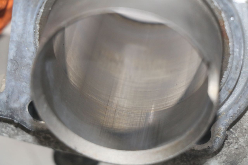 photo de CYLINDER PISTON DAELIM VJ ROADWIN FI 125 (2008 - 2017) - Zoom on usage condition