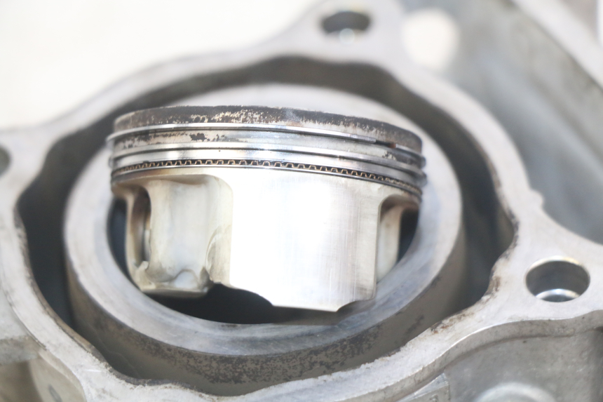 photo de CYLINDER PISTON YAMAHA XMAX X-MAX 125 (2006 - 2009) - Zoom on usage condition