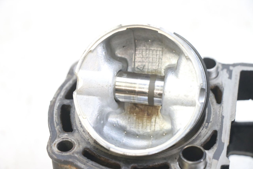 photo de CYLINDER PISTON YAMAHA X-MAX XMAX 250 (2006 - 2009) - Additional view of the item