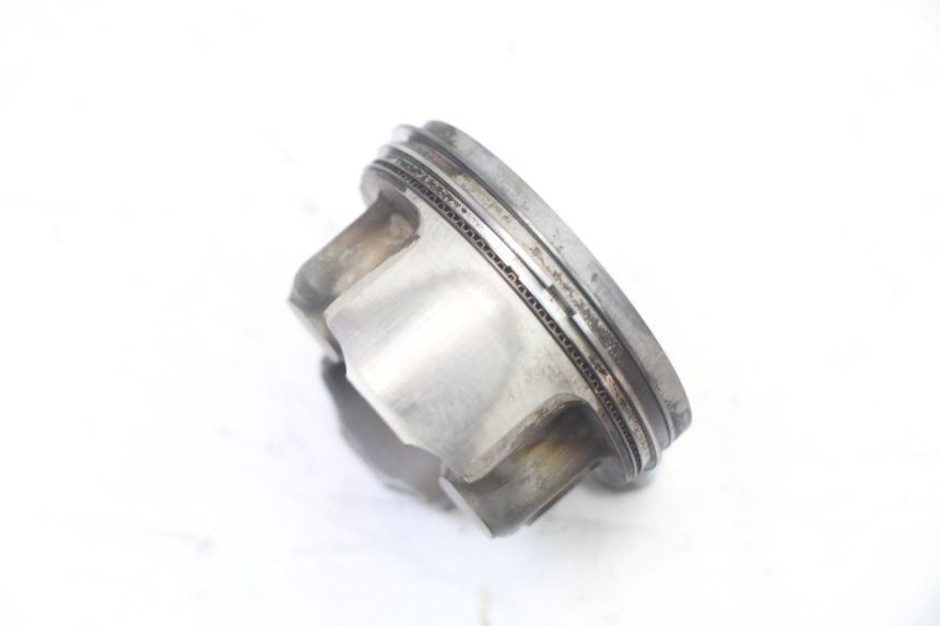 photo de CYLINDER BARREL PISTON YAMAHA X-MAX XMAX 125 (2010 - 2013) - Surface and material condition