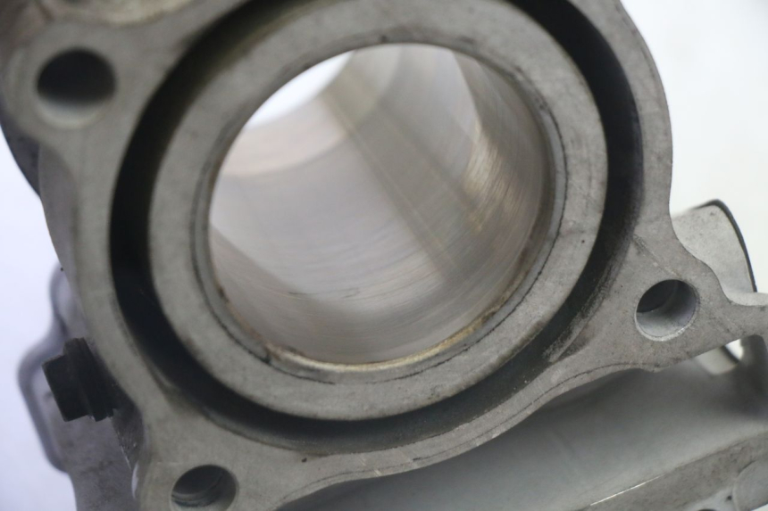 photo de CYLINDER BARREL PISTON YAMAHA X-MAX XMAX 125 (2010 - 2013) - Additional view of the item