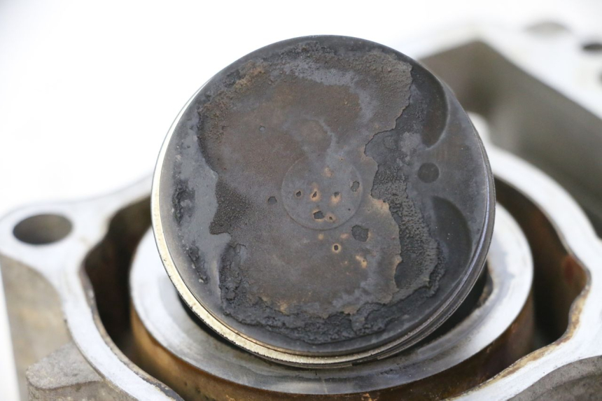 photo de CYLINDER BARREL PISTON YAMAHA X-MAX XMAX 125 (2010 - 2013) - High-resolution close-up