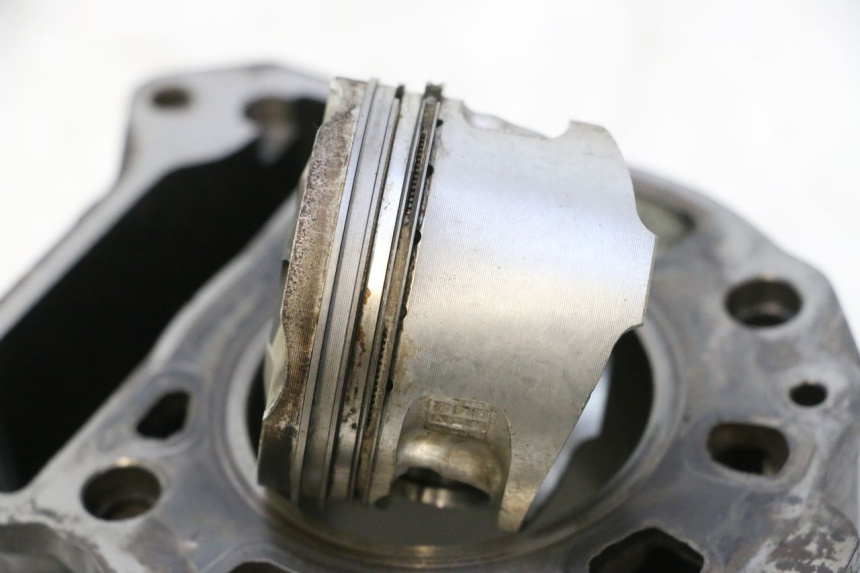 photo de CYLINDER PISTON PIAGGIO X9 EVOLUTION 125 (2003 - 2007) - Component detail