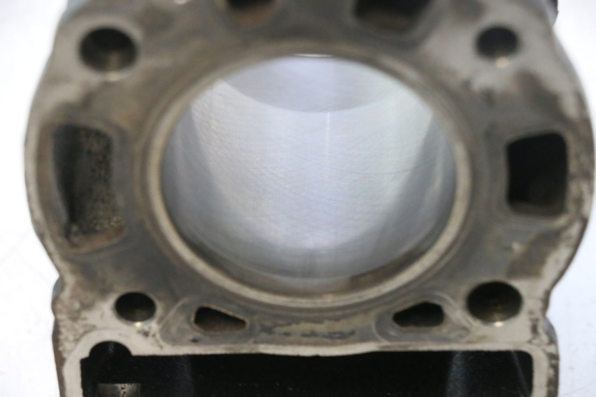 photo de CYLINDER PISTON PIAGGIO X9 EVOLUTION 125 (2003 - 2007) - High-resolution close-up