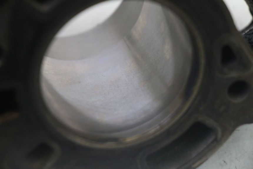 photo de CYLINDER PISTON PIAGGIO XEVO - X EVO 125 (2007 - 2017) - Fixing points details