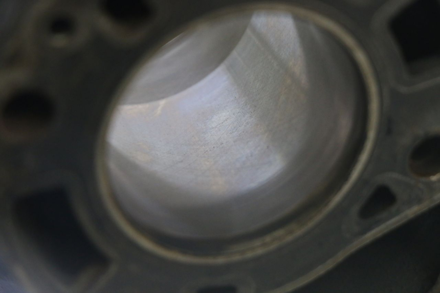 photo de CYLINDER PISTON PIAGGIO XEVO - X EVO 125 (2007 - 2017) - Surface and material condition