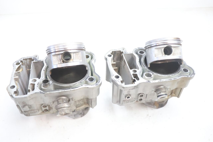 photo de CYLINDER BARREL PISTON HONDA XRV AFRICA TWIN 750 (1990 - 1992) - Main view