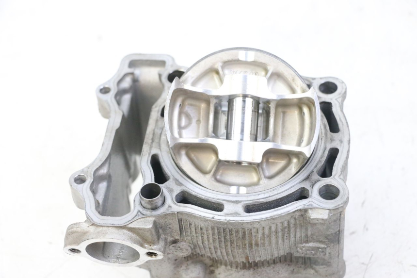 photo de CYLINDER BARREL PISTON YAMAHA YZ-F YZF 250 (2007 - 2013) - Focus on structure