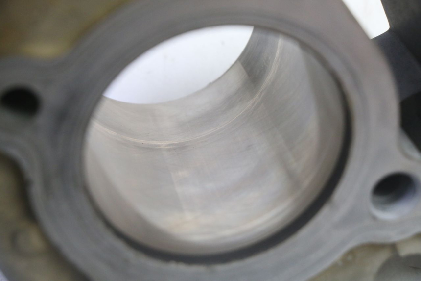 photo de CYLINDER BARREL PISTON YAMAHA YFM R RAPTOR 250 (2008 - 2014) - Alternative angle