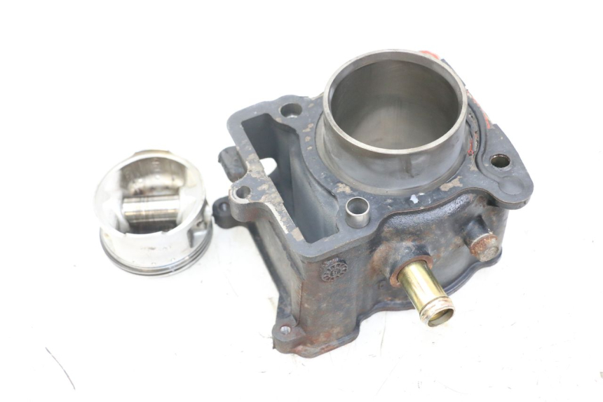 photo de CYLINDER PISTON YAMAHA YP MAJESTY 125 (2002 - 2006) - Zoom on usage condition