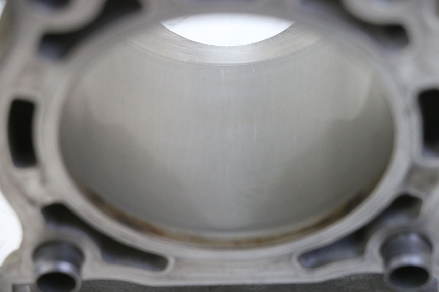 photo de CYLINDER BARREL PISTON YAMAHA YZ-F YZF 250 (2014 - 2018) - Surface and material condition