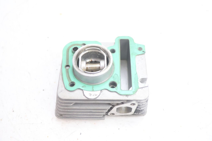 photo de CYLINDER BARREL PISTON PIAGGIO ZIP IGET 4T 50 (2021 - 2023) - Technical close-up