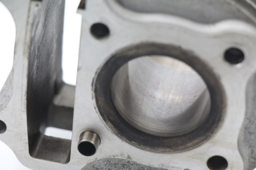 photo de CYLINDER BARREL BAOTIAN TRAVEL SPIRIT 50 (2010 - 2012) - Alternative perspective