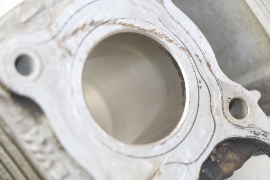 photo de CYLINDER PEUGEOT VIVACITY NEW 4T 50 (2008 - 2017) - Technical close-up