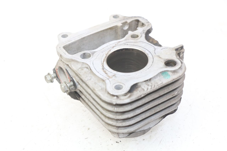 photo de CYLINDER PEUGEOT VIVACITY NEW 4T 50 (2008 - 2017) - Checked used part