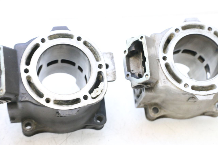 photo de CYLINDER BARREL YAMAHA WAVE RUNNER GP R 1200 (2000 - 2003) - Used quality zoom