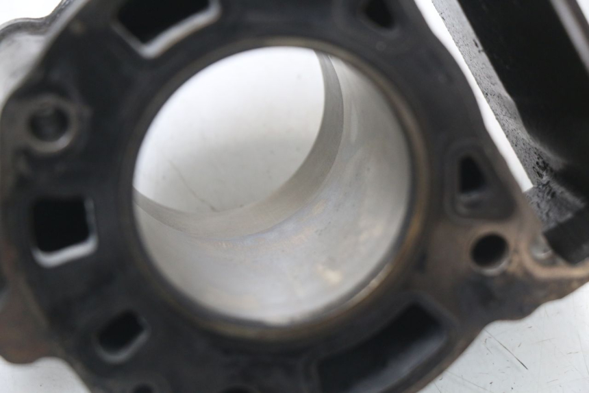 photo de CYLINDER BARREL PIAGGIO X8 125 (2004 - 2007) - Fixing points details