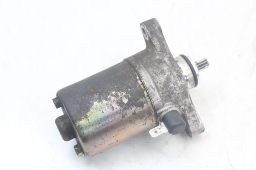 photo de STARTER KYMCO AGILITY 4T 50 (2018 - 2022) - Alternative perspective