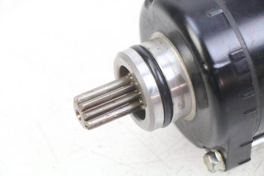 photo de STARTER HONDA CB R 1000 (2018 - 2023) - Technical close-up