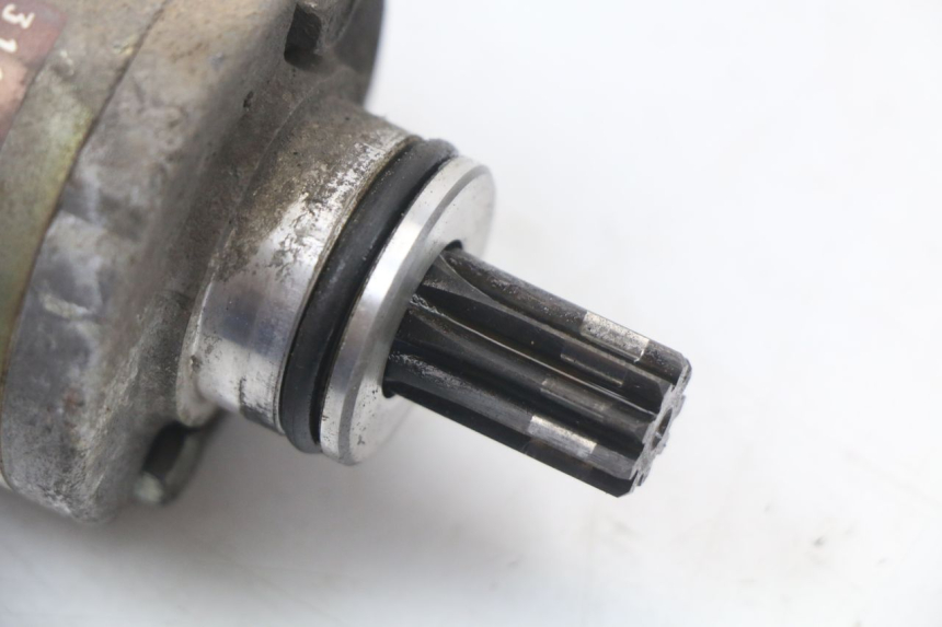 photo de STARTER SUZUKI GZ MARAUDER 125 (1998 - 2004) - Component detail