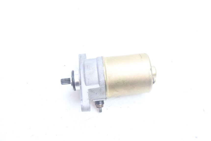 photo de STARTER PEUGEOT KISBEE 4T 50 (2010 - 2017) - Zoom on usage condition