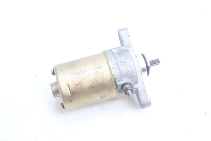 photo de STARTER PEUGEOT KISBEE 4T 50 (2010 - 2017) - Alternative perspective