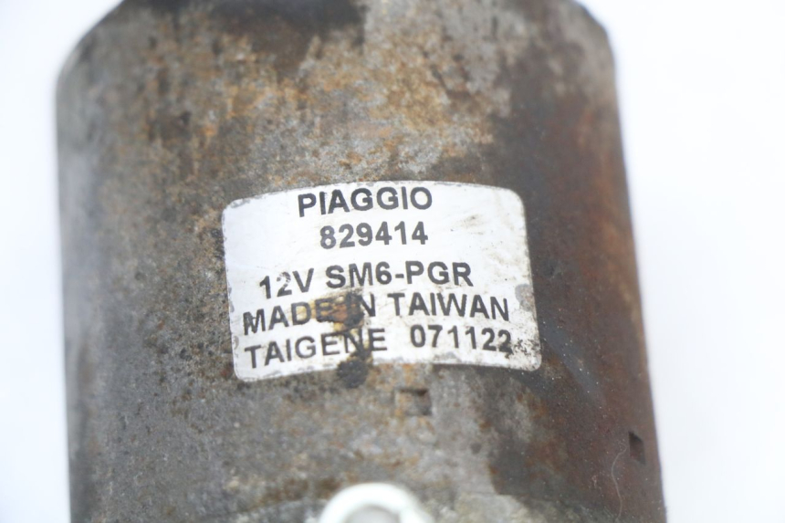 photo de STARTER PIAGGIO MP3 125 (2006 - 2014) - Alternative perspective