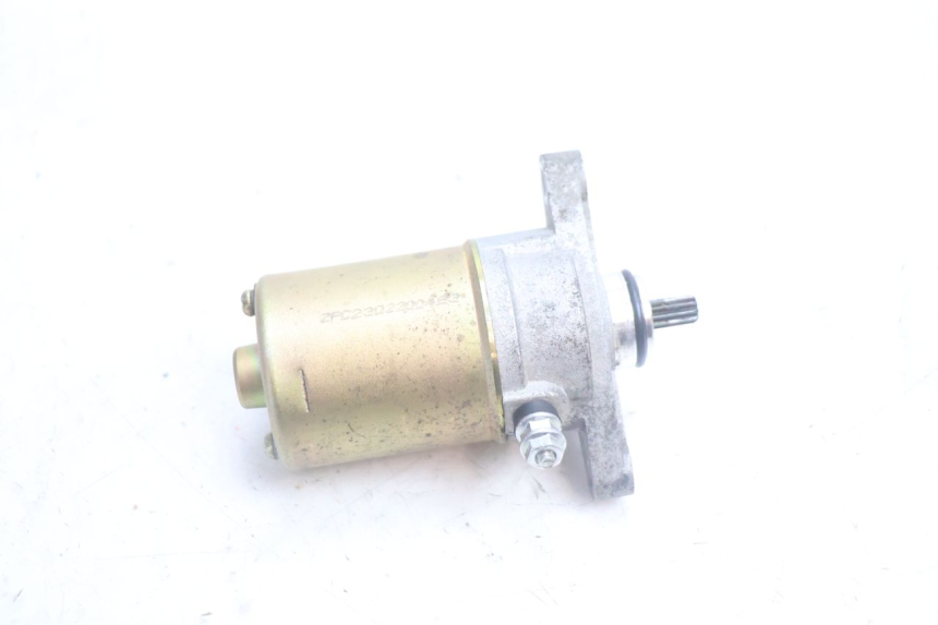 photo de STARTER JM MOTORS OLDIES 4T 50 (2020 - 2026) - Alternative perspective