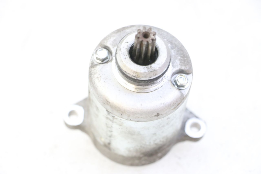 photo de STARTER PIAGGIO VESPA LX 150 (2005 - 2013) - Alternative perspective