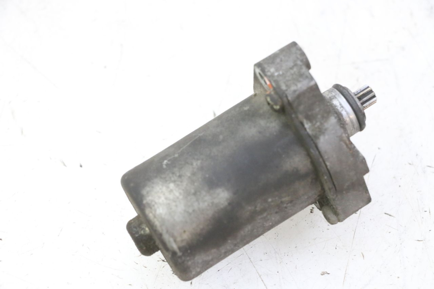 photo de STARTER HONDA SCV LEAD 100 (2003 - 2007) - Zoom on usage condition