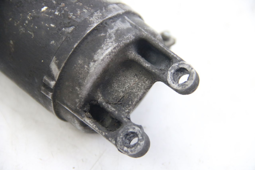 photo de STARTER SUZUKI SIXTEEN 125 (2008 - 2010) - Component detail