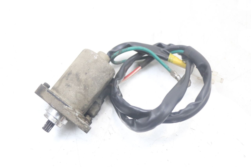 photo de STARTER PEUGEOT TKR TREKKER FURIOUS 50 (2005 - 2014) - Alternative perspective