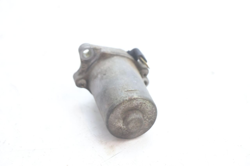 photo de STARTER PEUGEOT TREKKER 50 (1995 - 2004) - Fixing points details