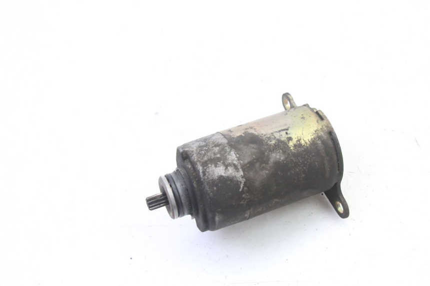 photo de STARTER PEUGEOT VIVACITY NEW 4T 50 (2008 - 2017) - Zoom on usage condition