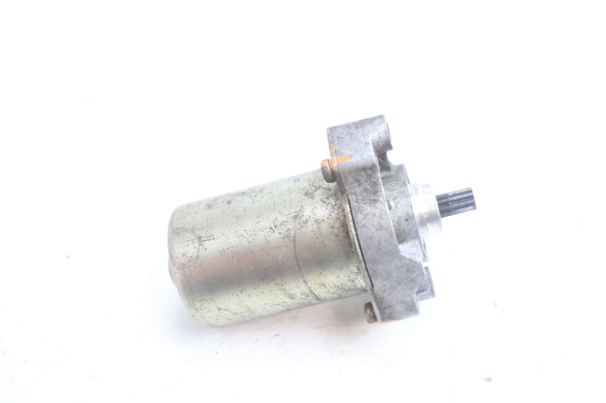 photo de STARTER PEUGEOT VIVACITY 100 (1999 - 2008) - Zoom on usage condition