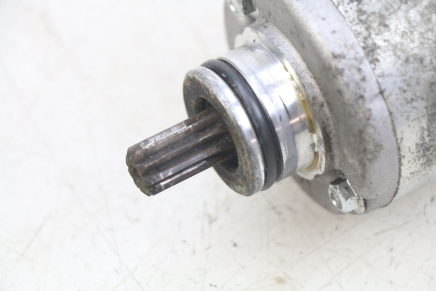 photo de STARTER PIAGGIO XEVO - X EVO 125 (2007 - 2017) - Alternative perspective