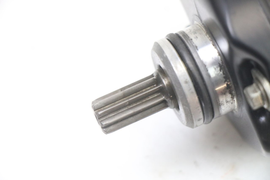 photo de STARTER YAMAHA FZS FAZER 600 (2001 - 2003) - Alternative perspective